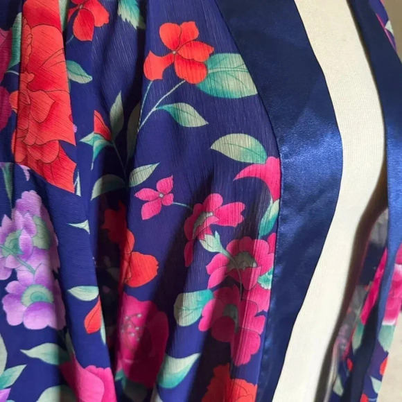 Victoria’s Secret Vintage Gold Label Floral Kimono Robe OS💙 - Picture 3 of 5